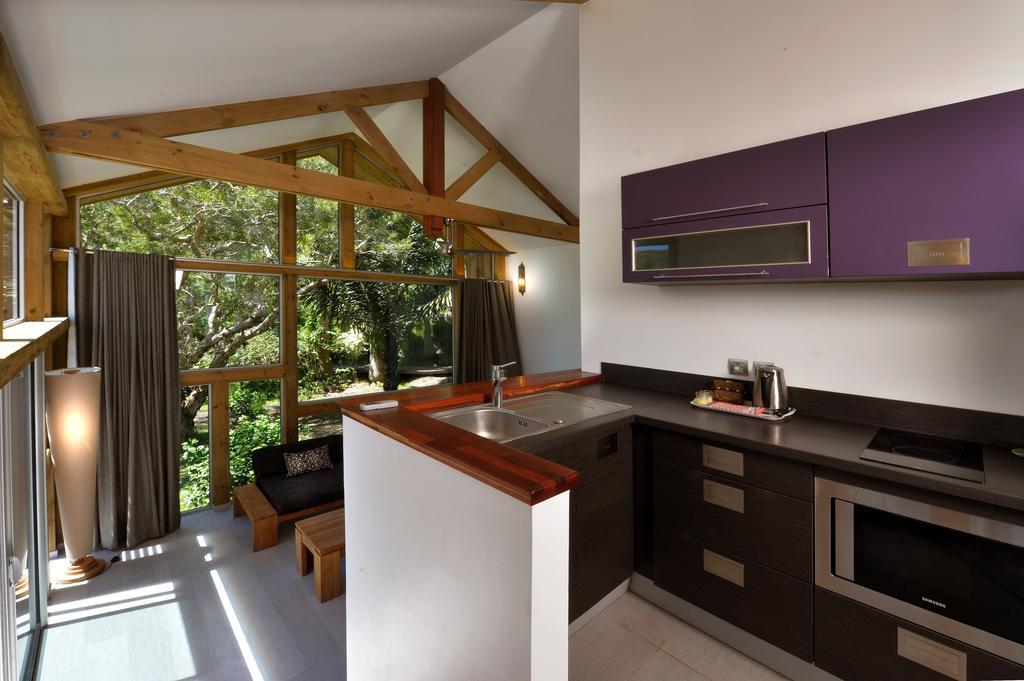 Betikure Parc Lodge Bourail Ruang foto